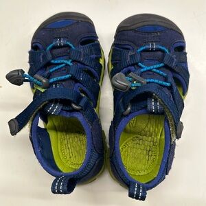 Euc - Keens little kids seacamp sandal - blue / chartreuse- size 8